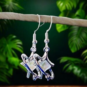 Elegant Silver Star Earrings